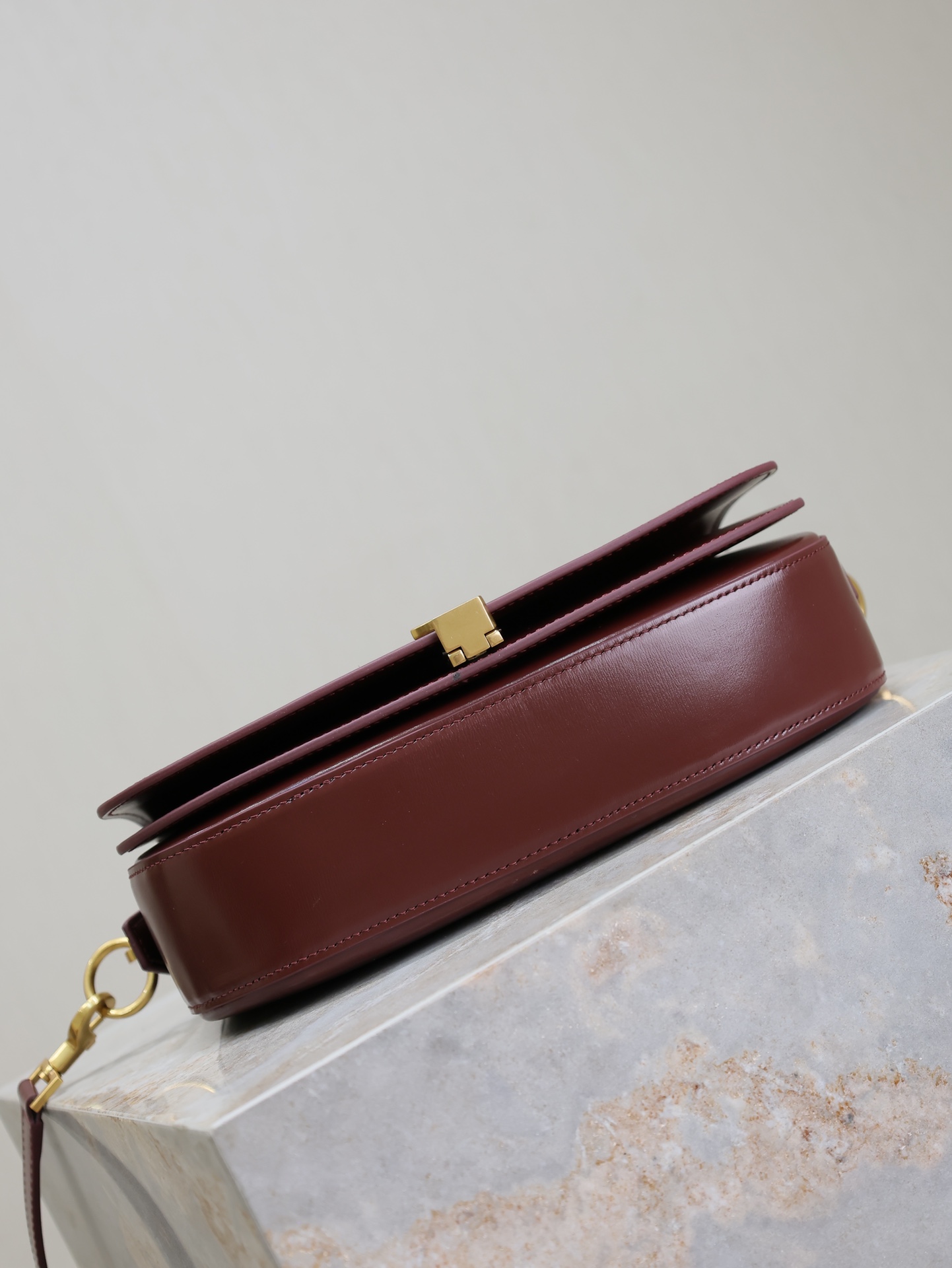 Yves Saint Laurent VOLTAIRE Handbag Crossbody Bag 787671