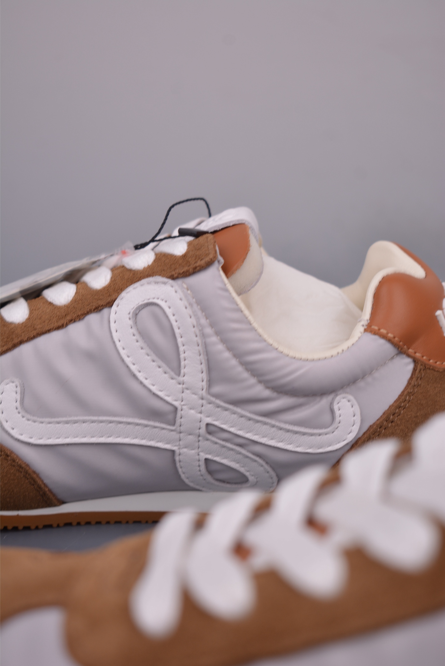 Loewe Ballet Runner 2.0 Sneakers “GREY/WHITE/TAN” LBR2282X13_6538_1O