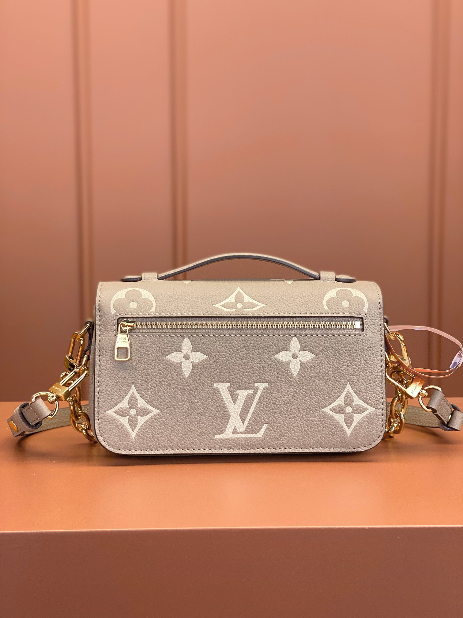 Louis Vuitton POCHETTE MÉTIS EAST WEST Bag M23081