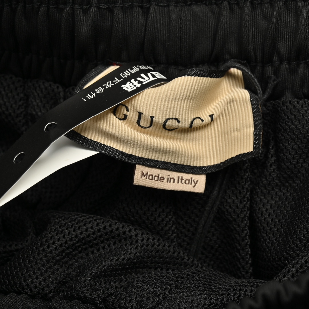 Gucci tricolor stripe pocket logo shorts