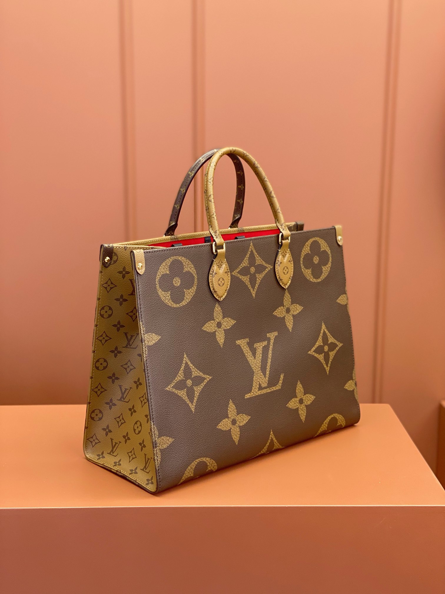 Louis Vuitton ONTHEGO Large Handbag M45320