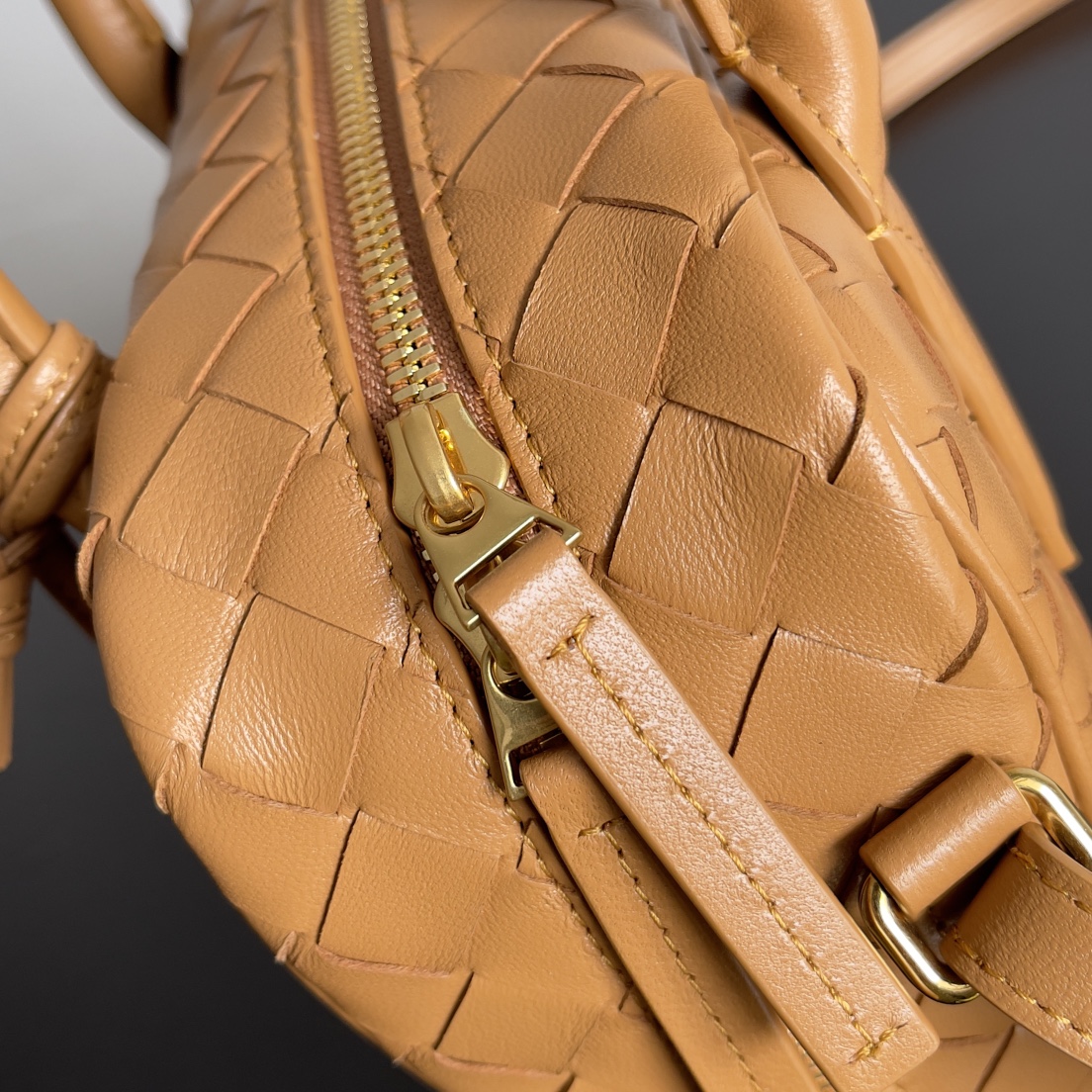 Bottega Veneta 2024 Spring Get Away Small Square Bag 776736