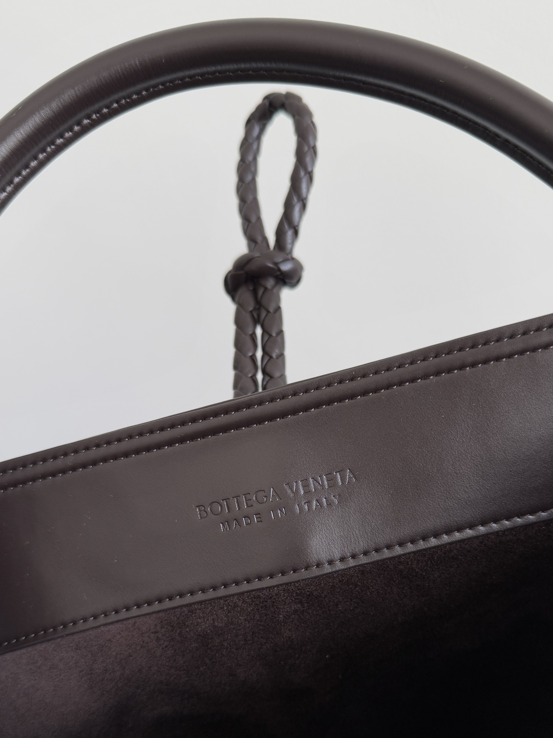 Bottega Veneta 2025 New Arrival Women's LIBERTA Small Bucket Bag 806038
