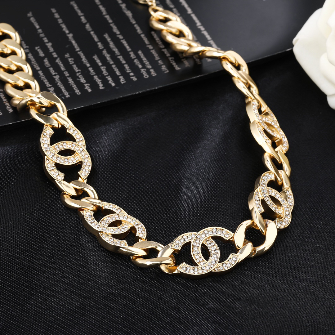 Chanel diamond chain necklace
