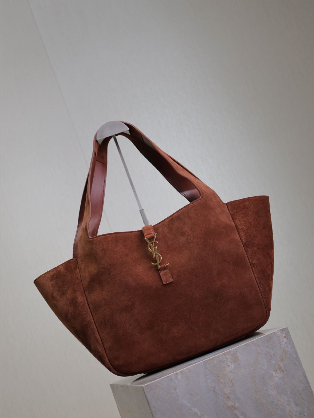 Yves Saint Laurent Bea hobo bag 763435