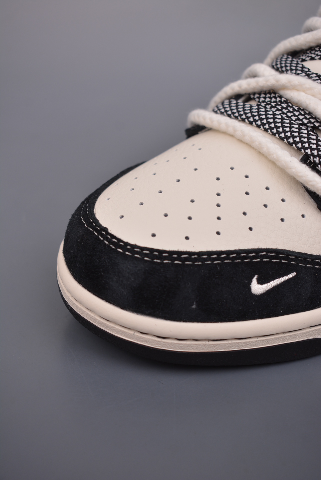 Stone Island x Supreme x Nike By You SB Dunk Low Retro SP Black, Beige, White and Red Label YX5066-202
