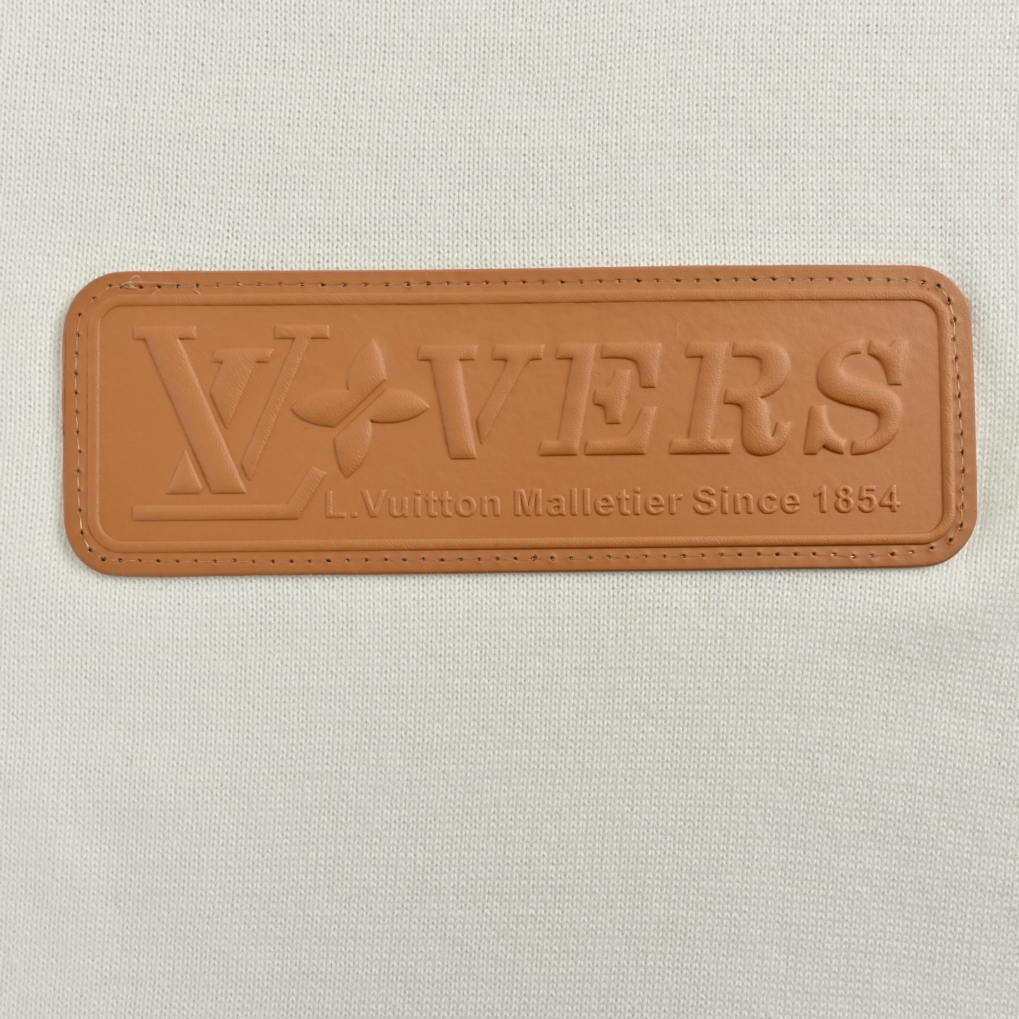 Louis Vuitton 25ss chest leather patch knitted short sleeves