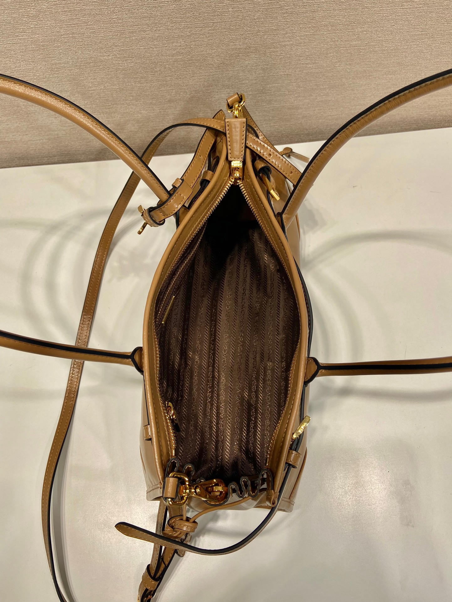 Prada lussolf waxed leather handbag 1BA426
