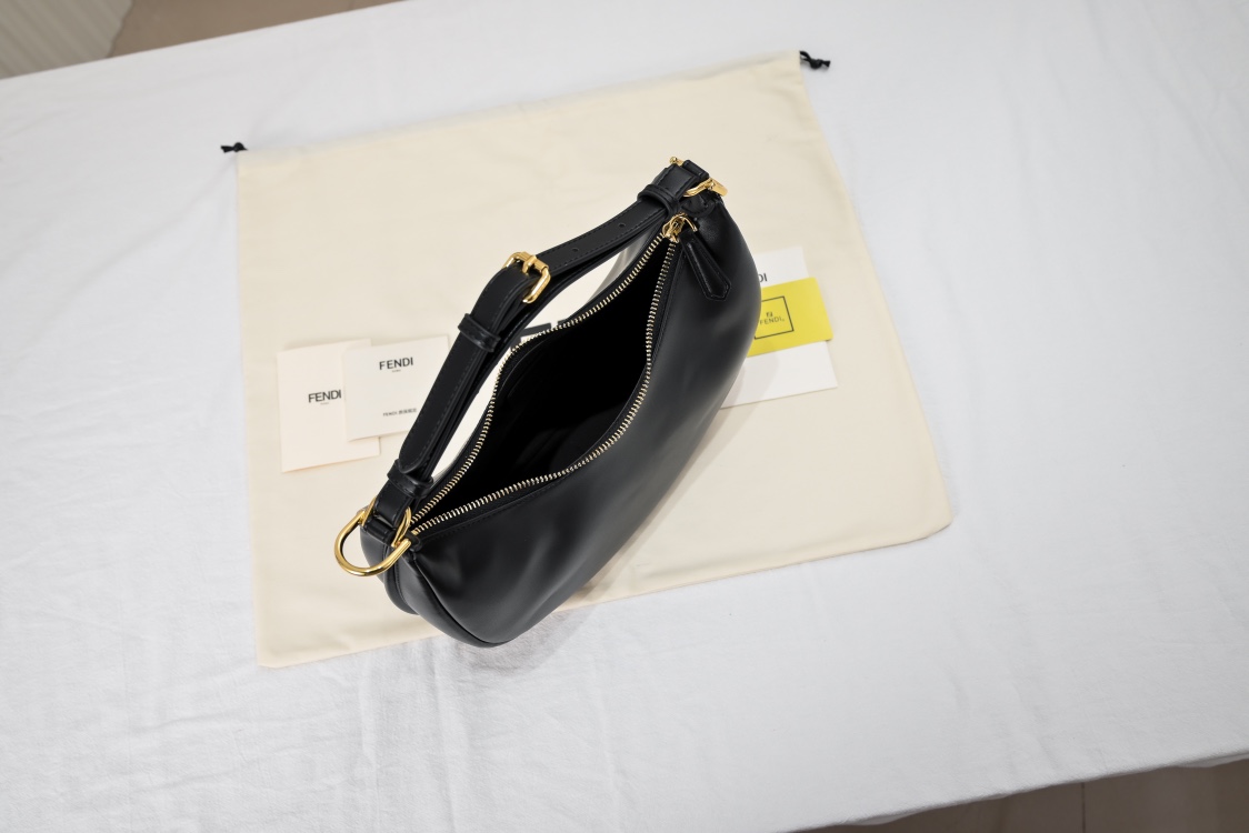 FENDI gray underarm large bag 2196