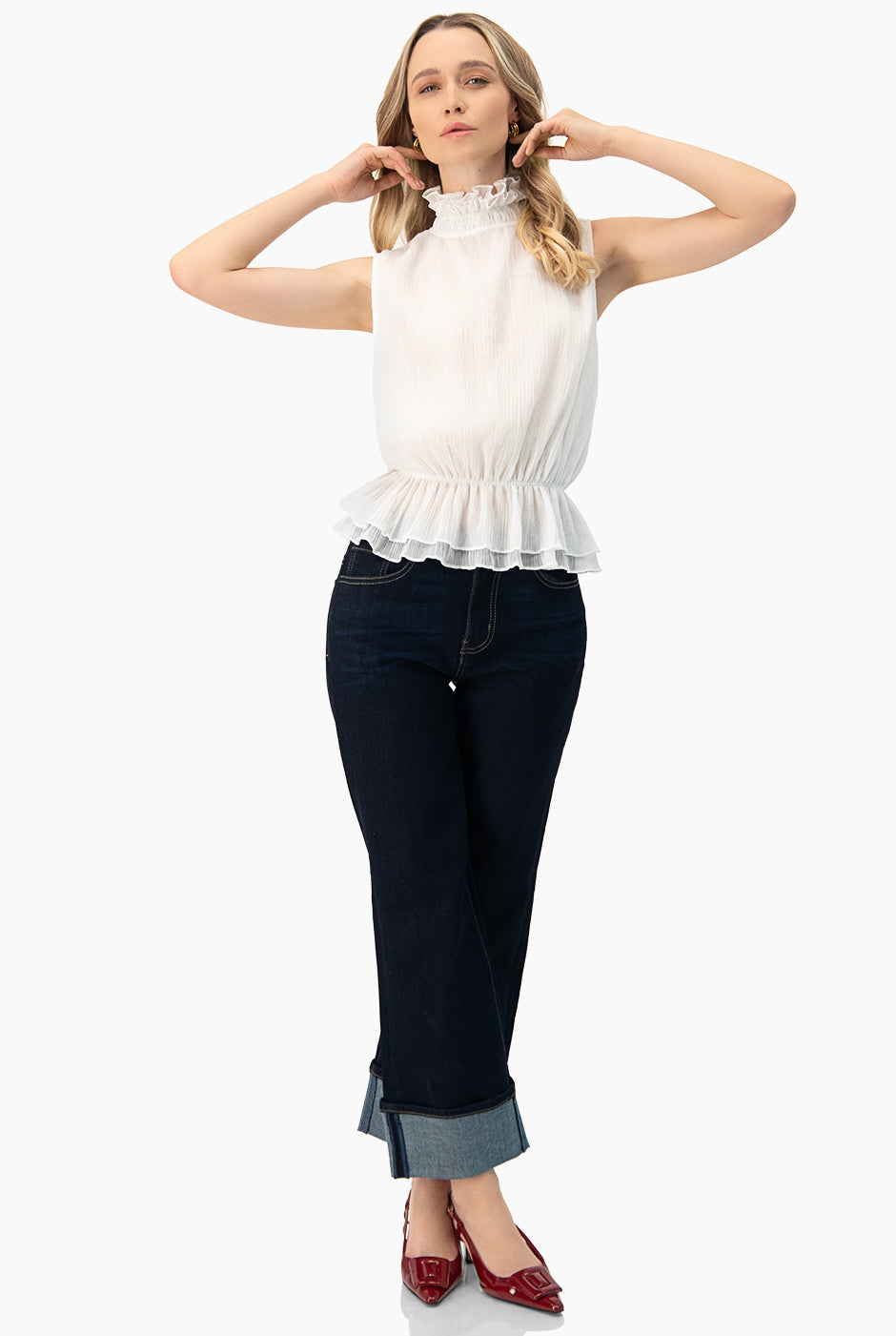 Blusa blanca de cuello alto