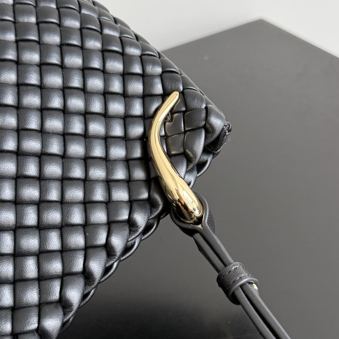 Bottega Veneta Early Spring New ier Large Arc Bag 730969