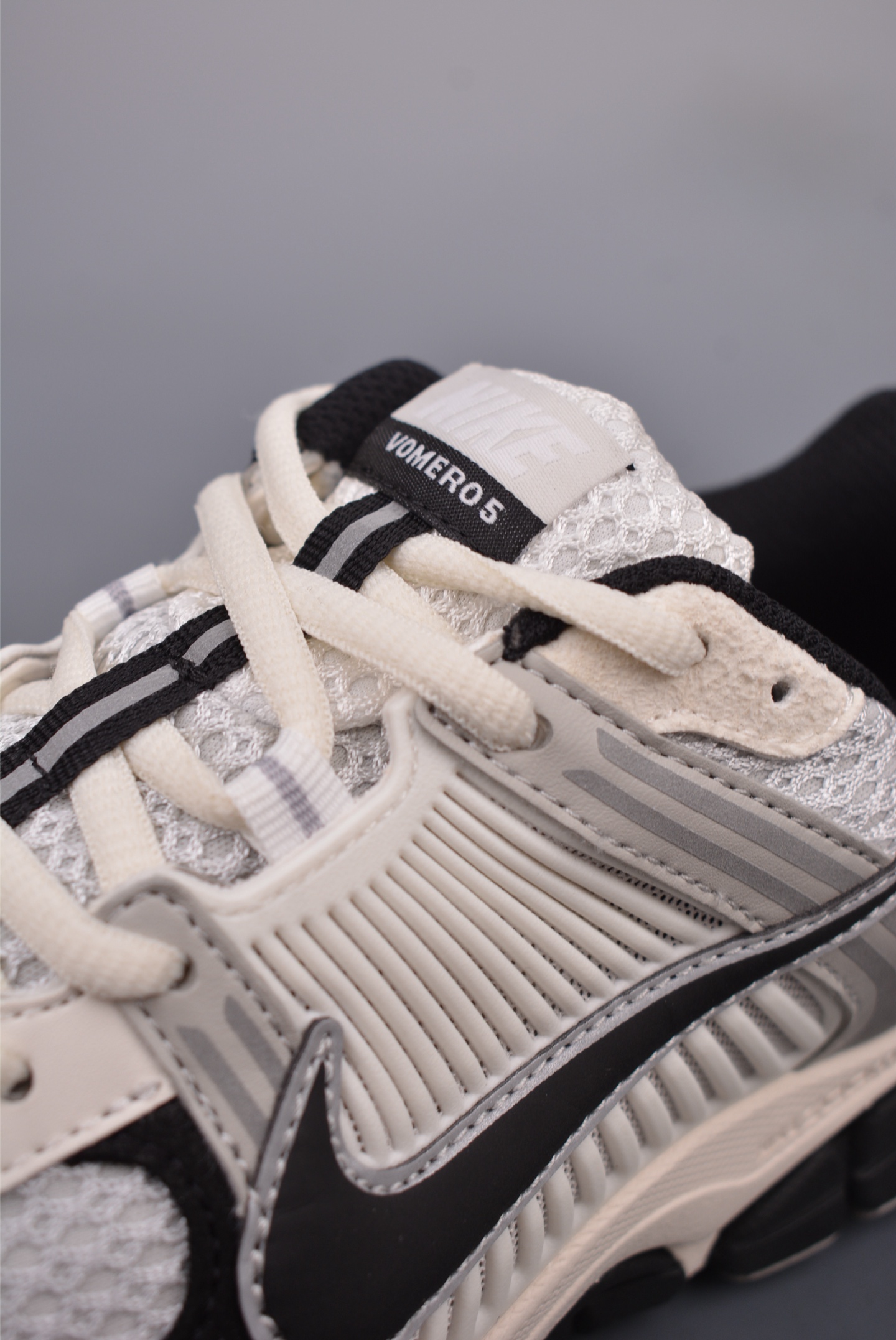 Nike Zoom Vomero 5 Panda White Black HQ1182-001