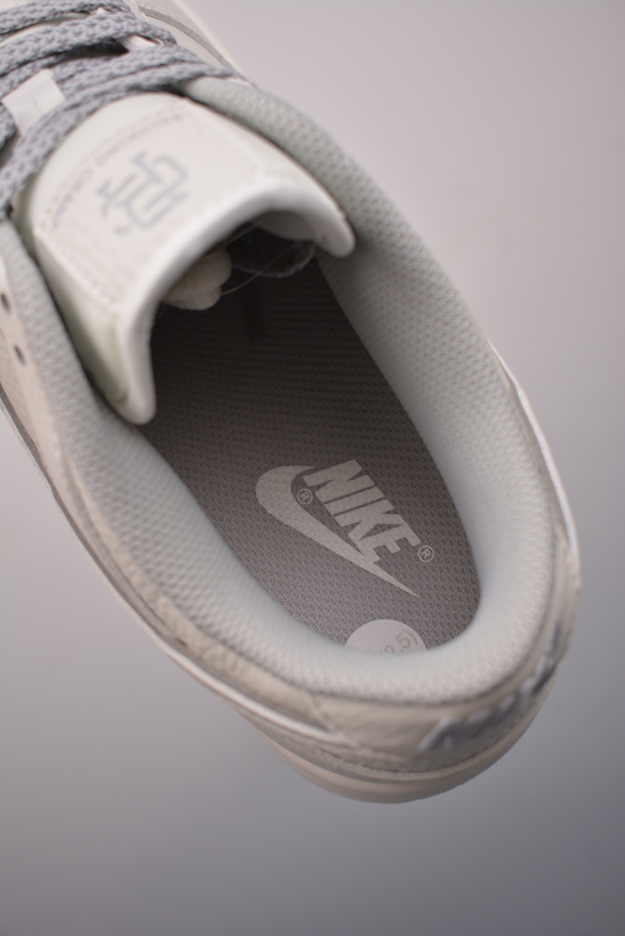 Reigning Champ x Nike SB Dunk Low RC White Light Grey RC3085-892