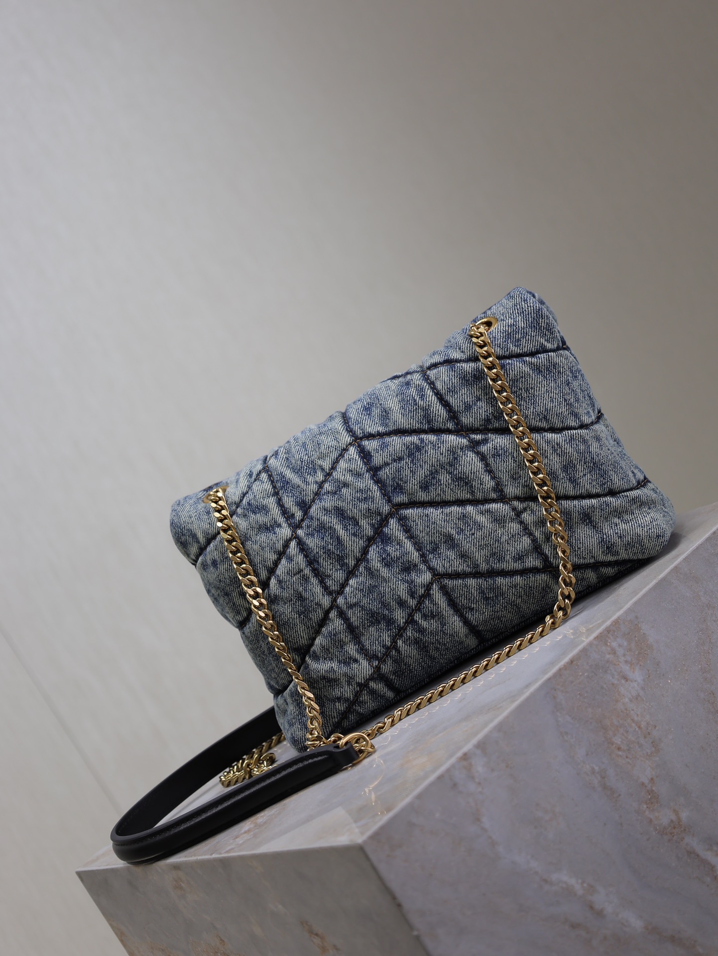 Yves Saint Laurent Loulou ffer denim bag 620333
