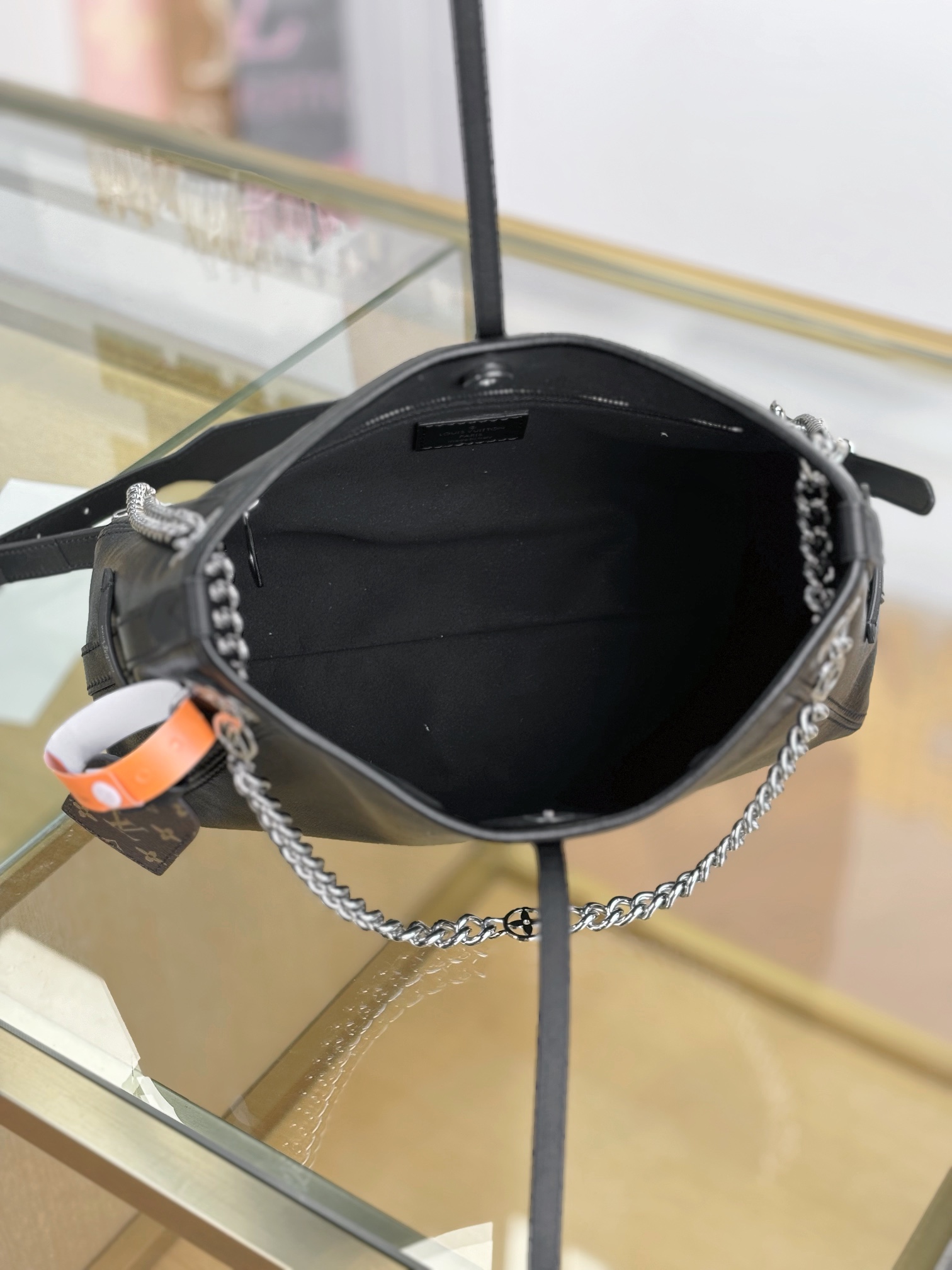 Louis Vuitton CARRYALL BB Handbag M24860