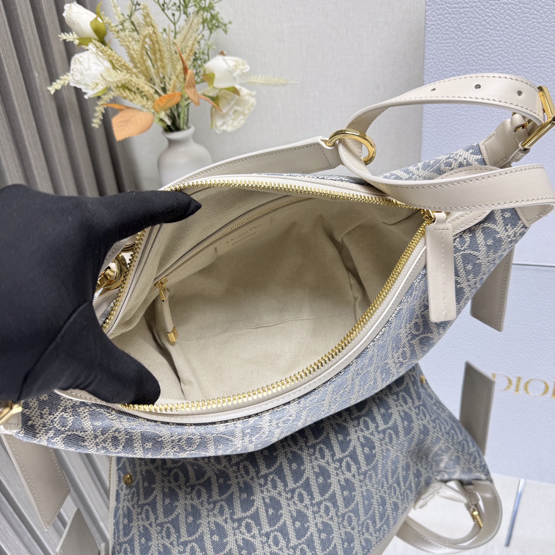 Dior Journey series hobo bag 2416