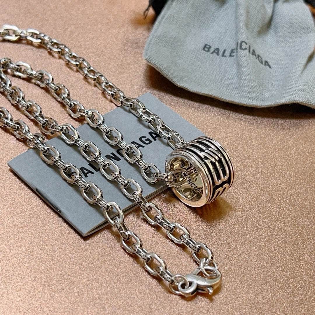 Balenciaga Ring Chain Vintage Necklace