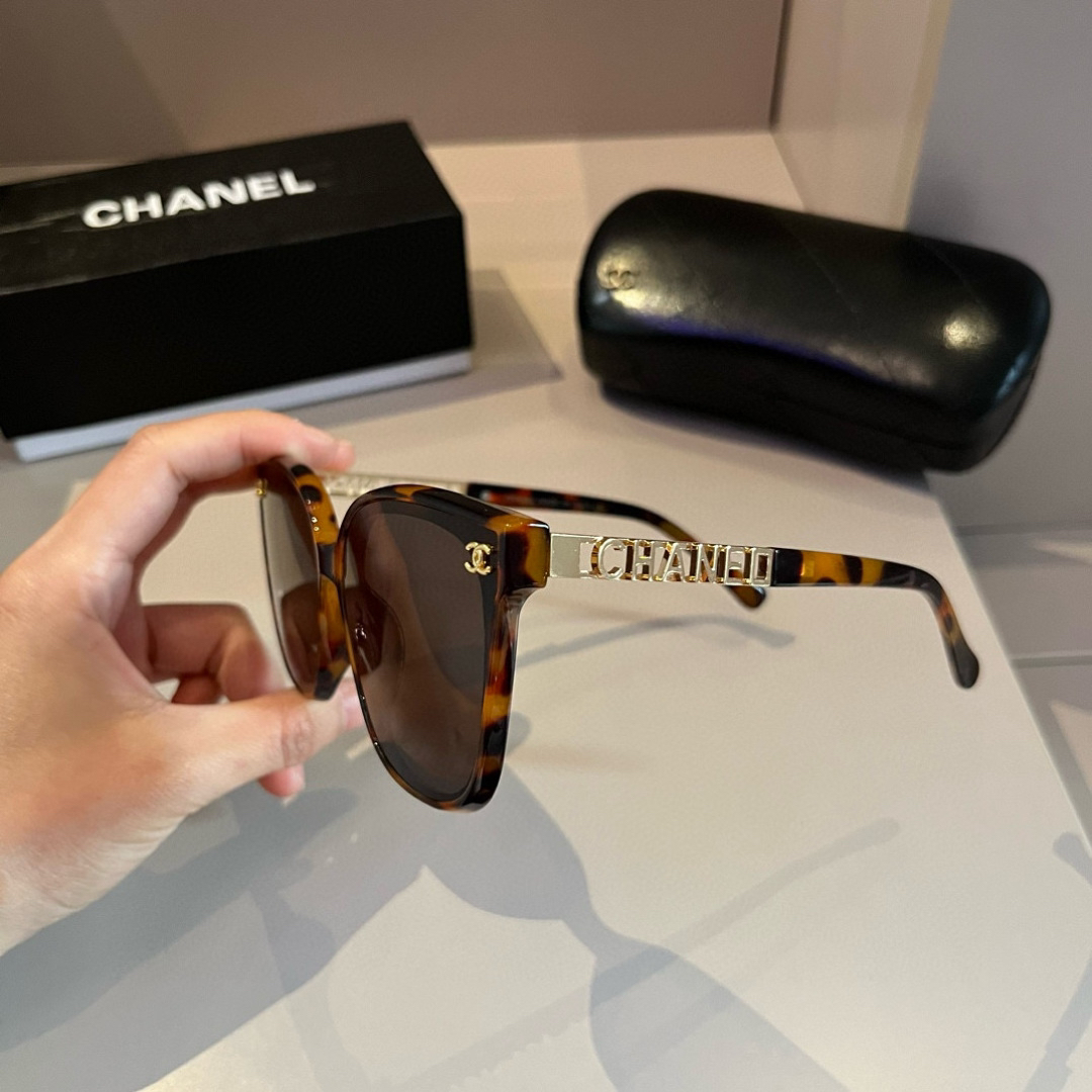 Chanel round frame sunglasses