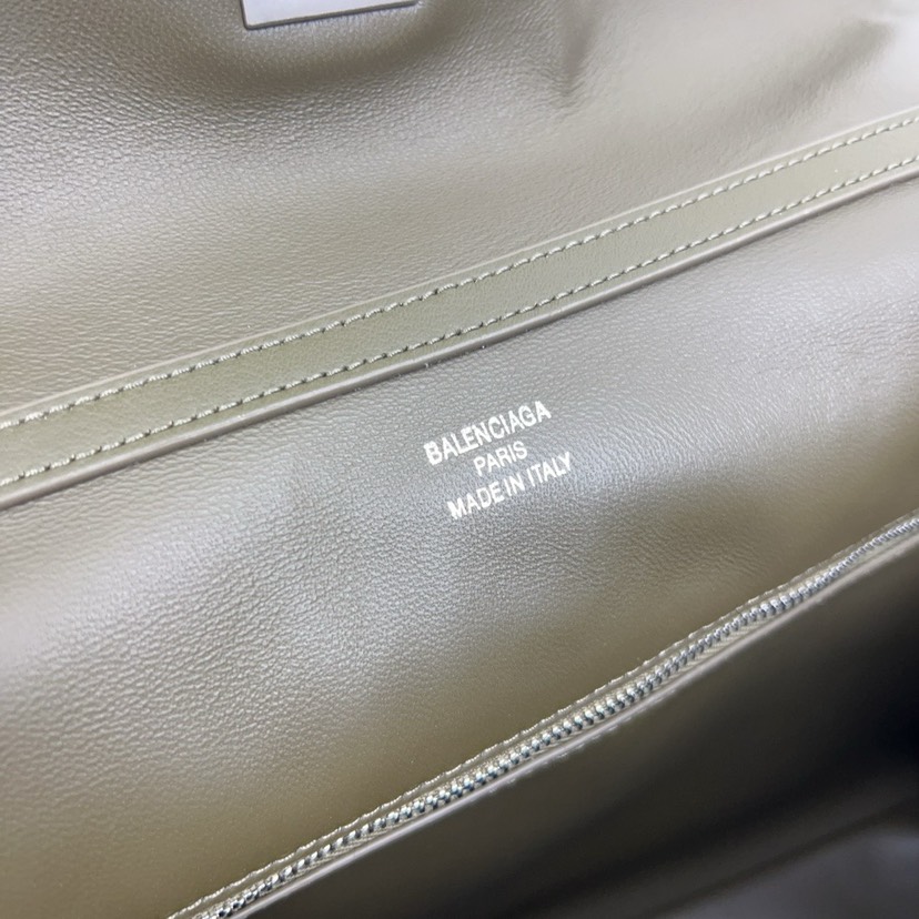 Balenciaga rodeo medium bag