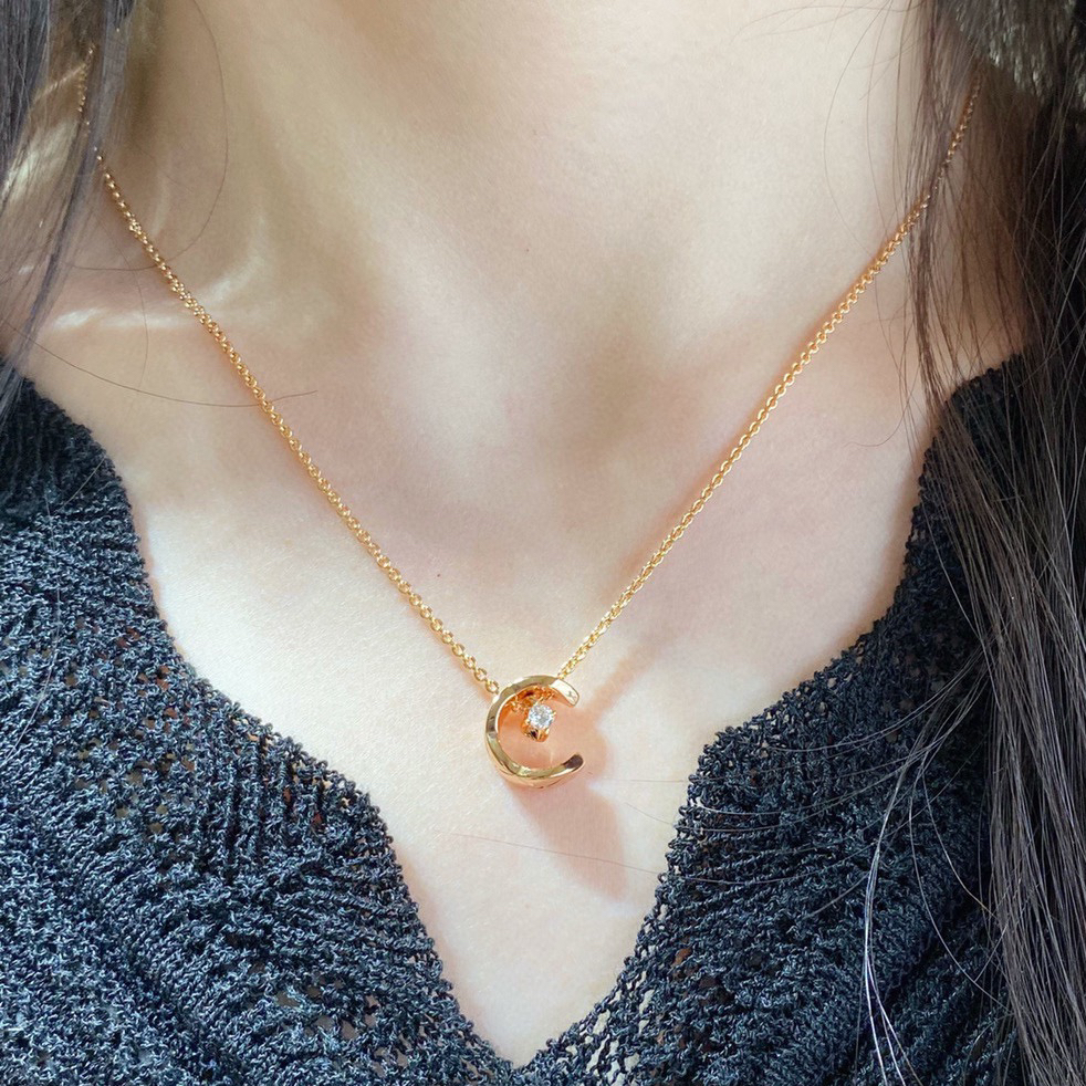 Chanel CNC Carved Diamond Water Moon Necklace