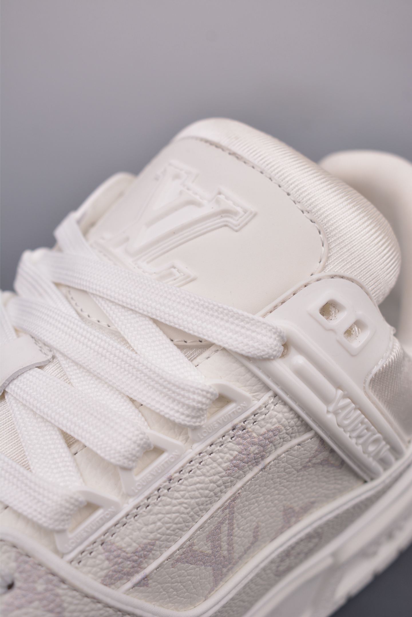 Louis Vuitton Trainer Sneaker Low White Jacquard 1A9JG7