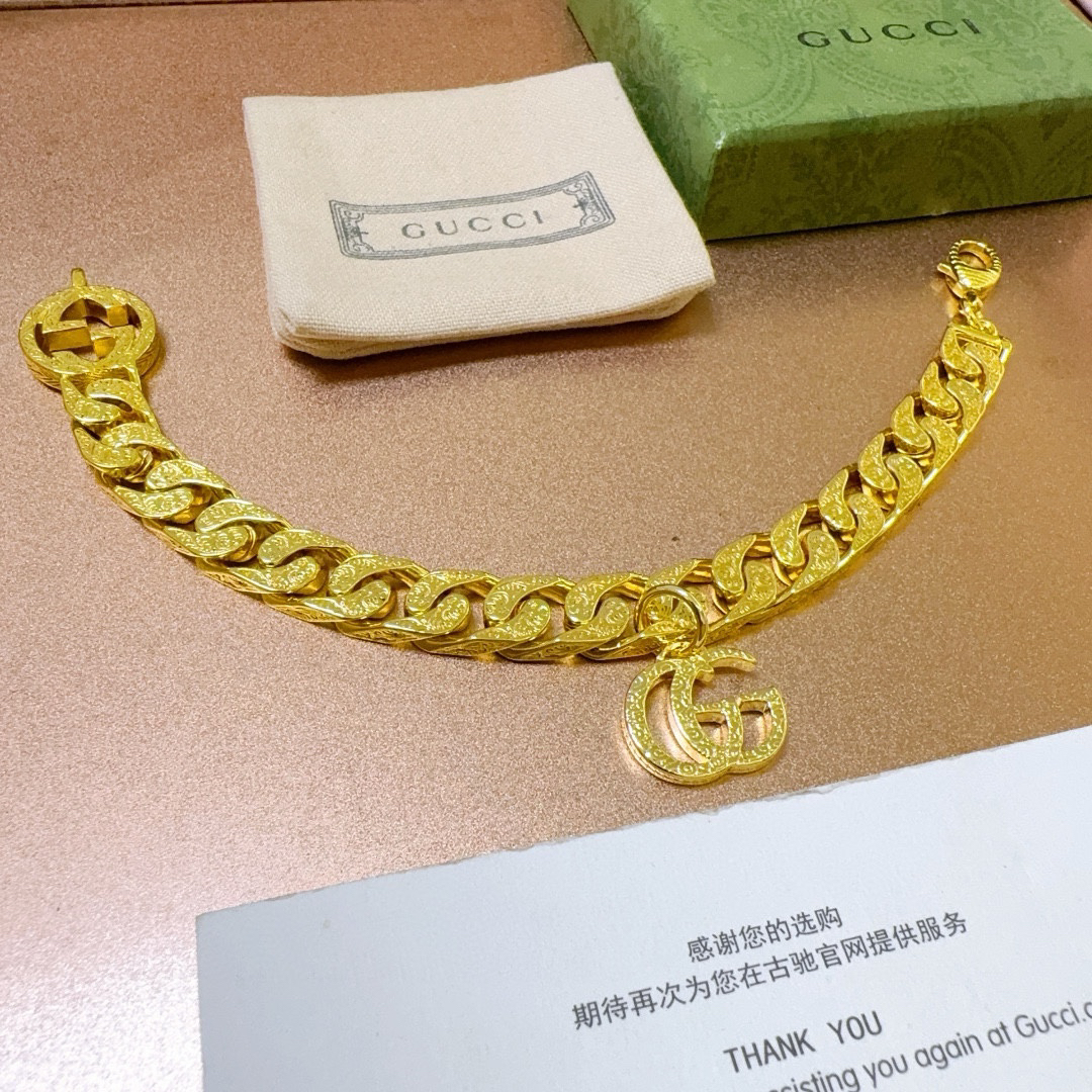 Gucci GG flat chain gold bracelet