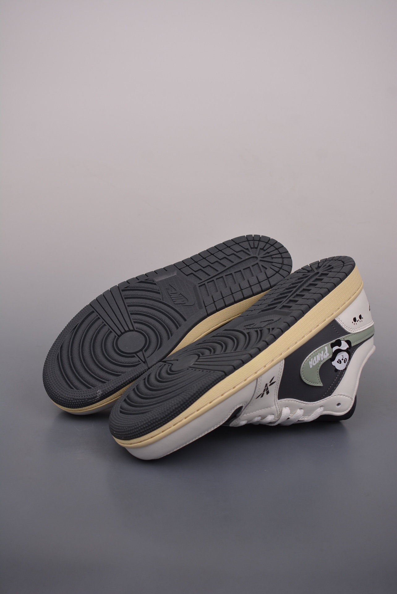 Air Jordan 1 Pouting Panda Gray  DC0774-001