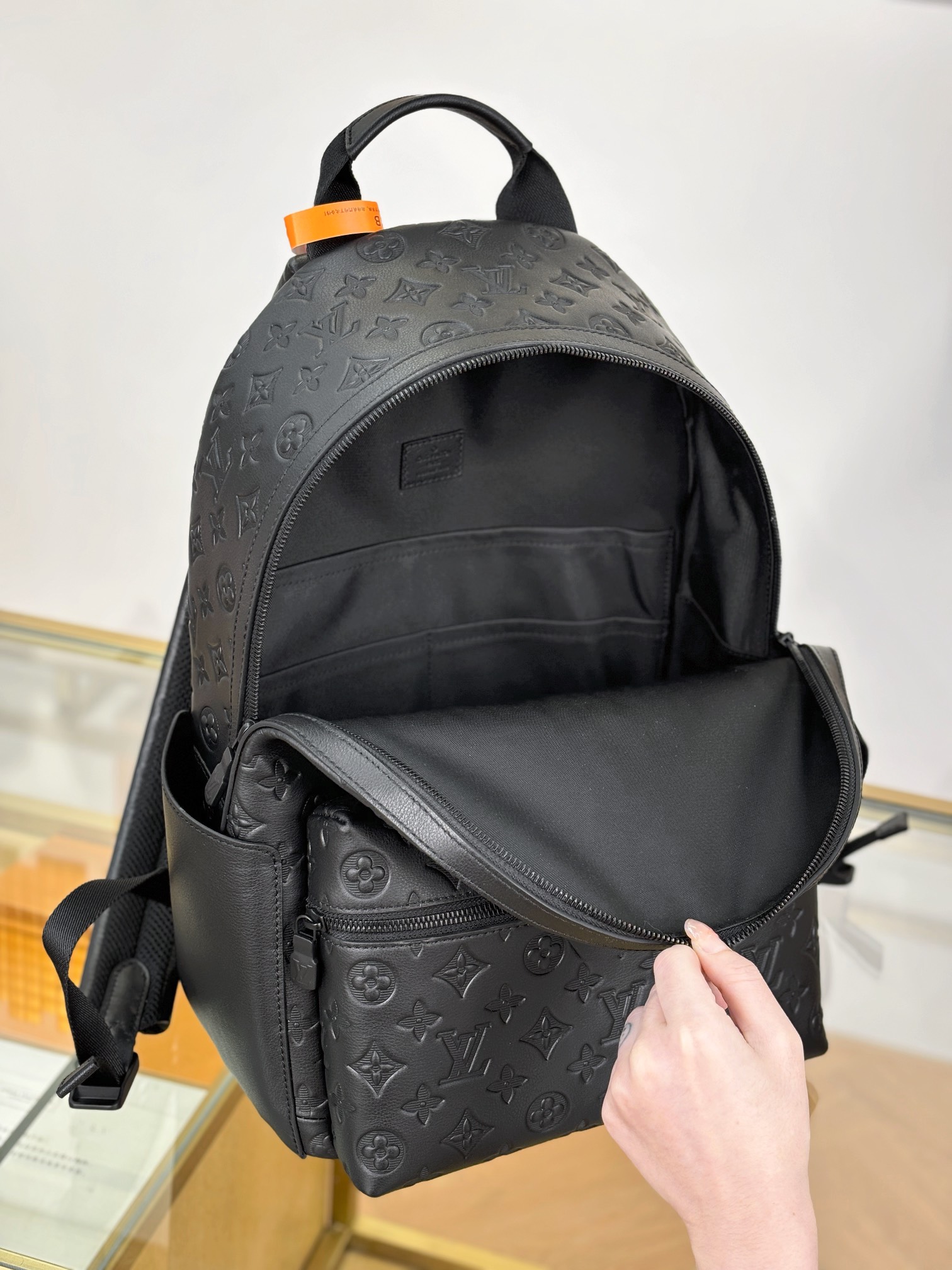 Louis Vuitton DISCOVERY Backpack M46553