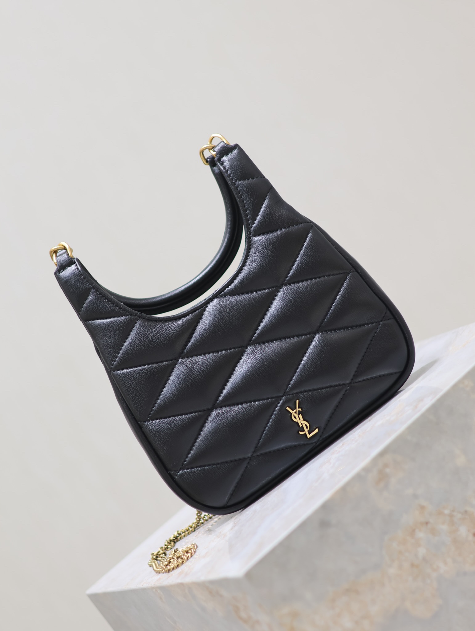 Yves Saint Laurent Sade hobo chain bag 793608