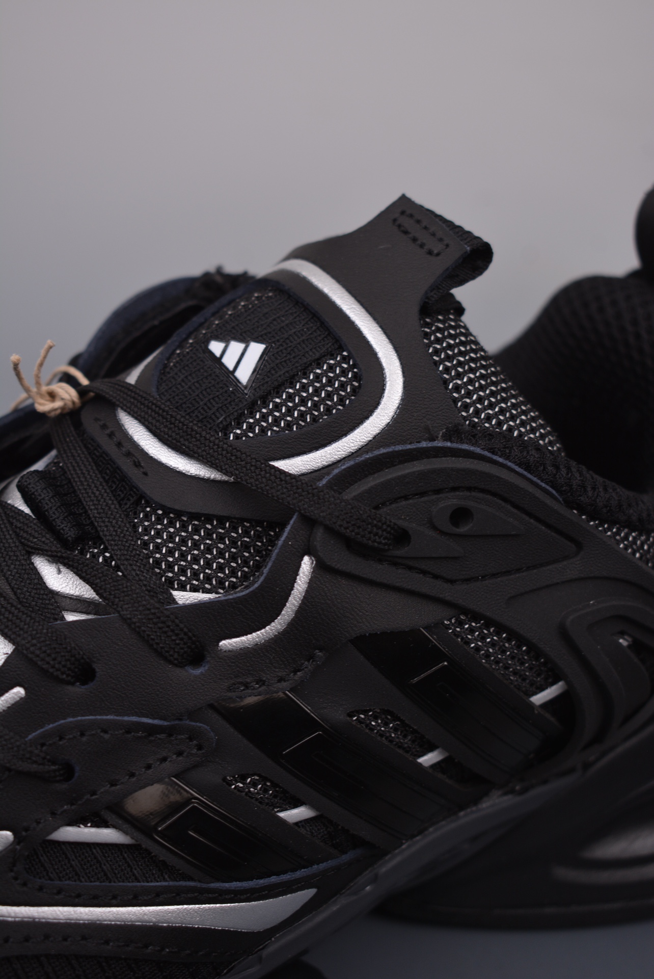 Adidas XLG Runner Deluxe Black, Silver and White IH0070