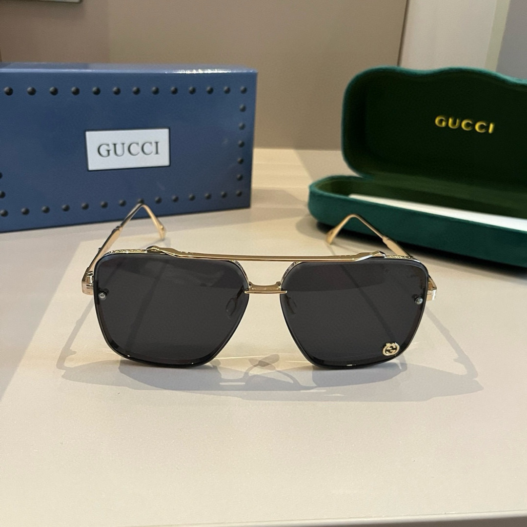 Gucci Square Frame Sunglasses