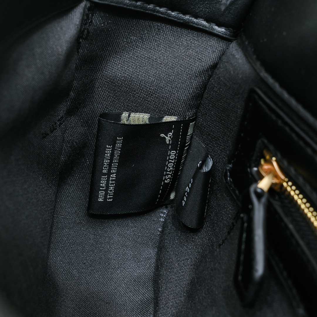 FENDI BAGUETTE handbag 6809