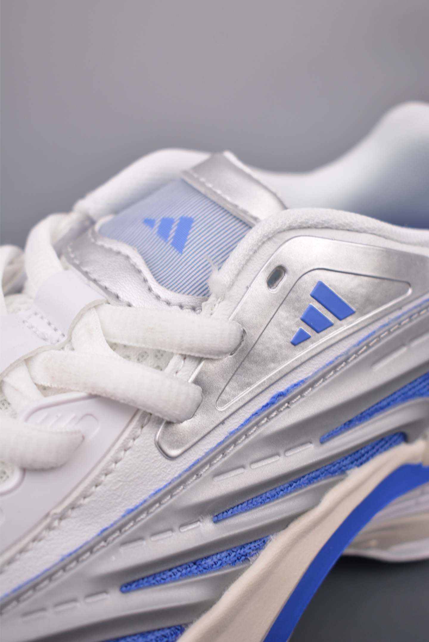 Adidas Vento XLG MTW White Silver Blue  JS1502