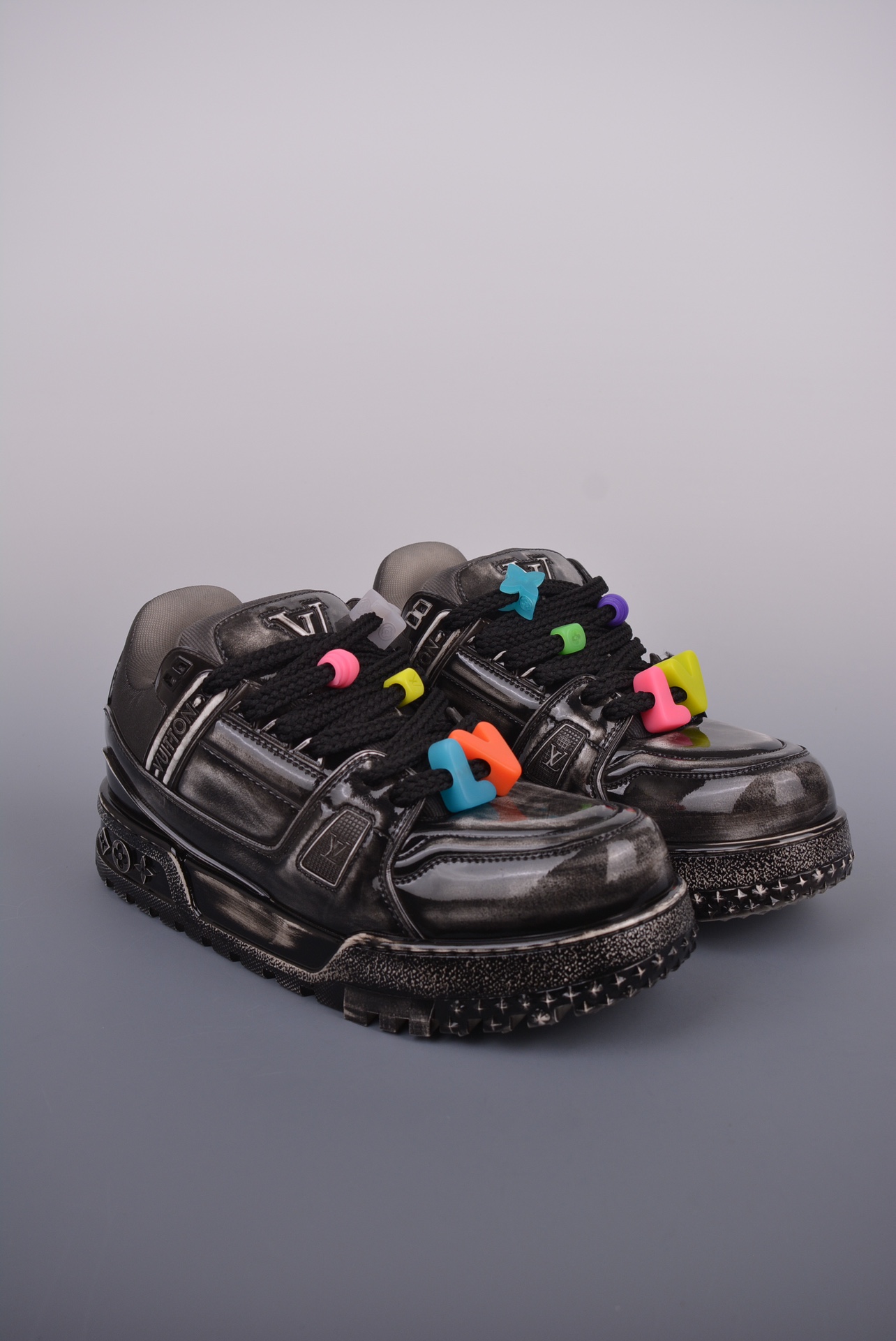 Louis Vuitton Trainer Maxi Low Sneaker Black Distressed