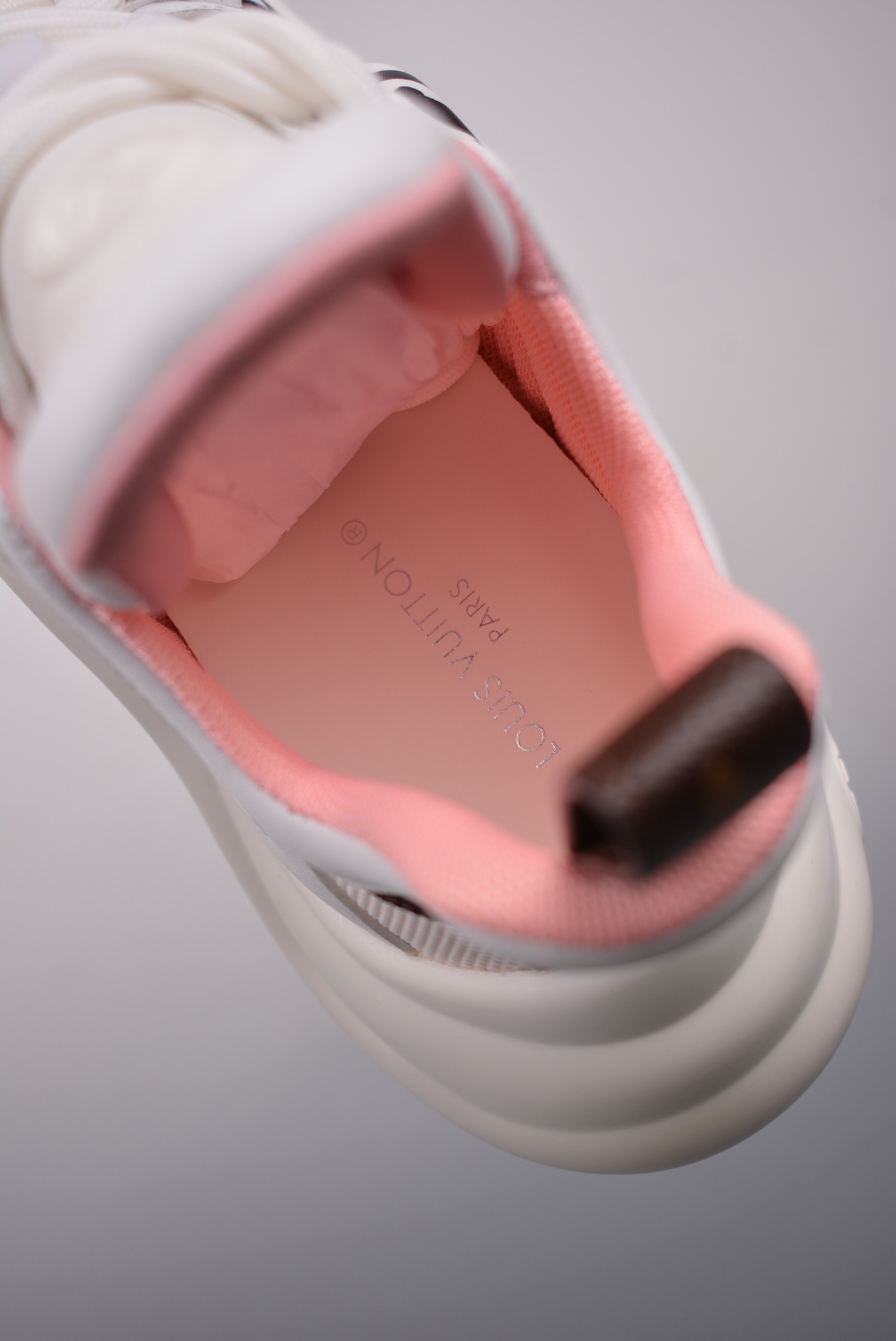 Louis Vuitton Archlight Sneakers White Powder Graffiti