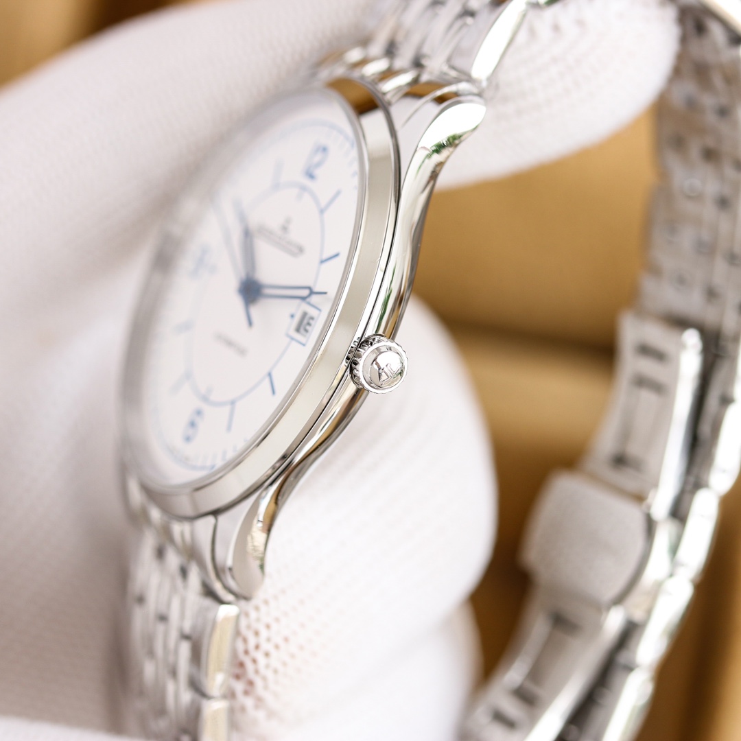 Jaeger-LeCoultre Master Ultra-Thin sector dial
