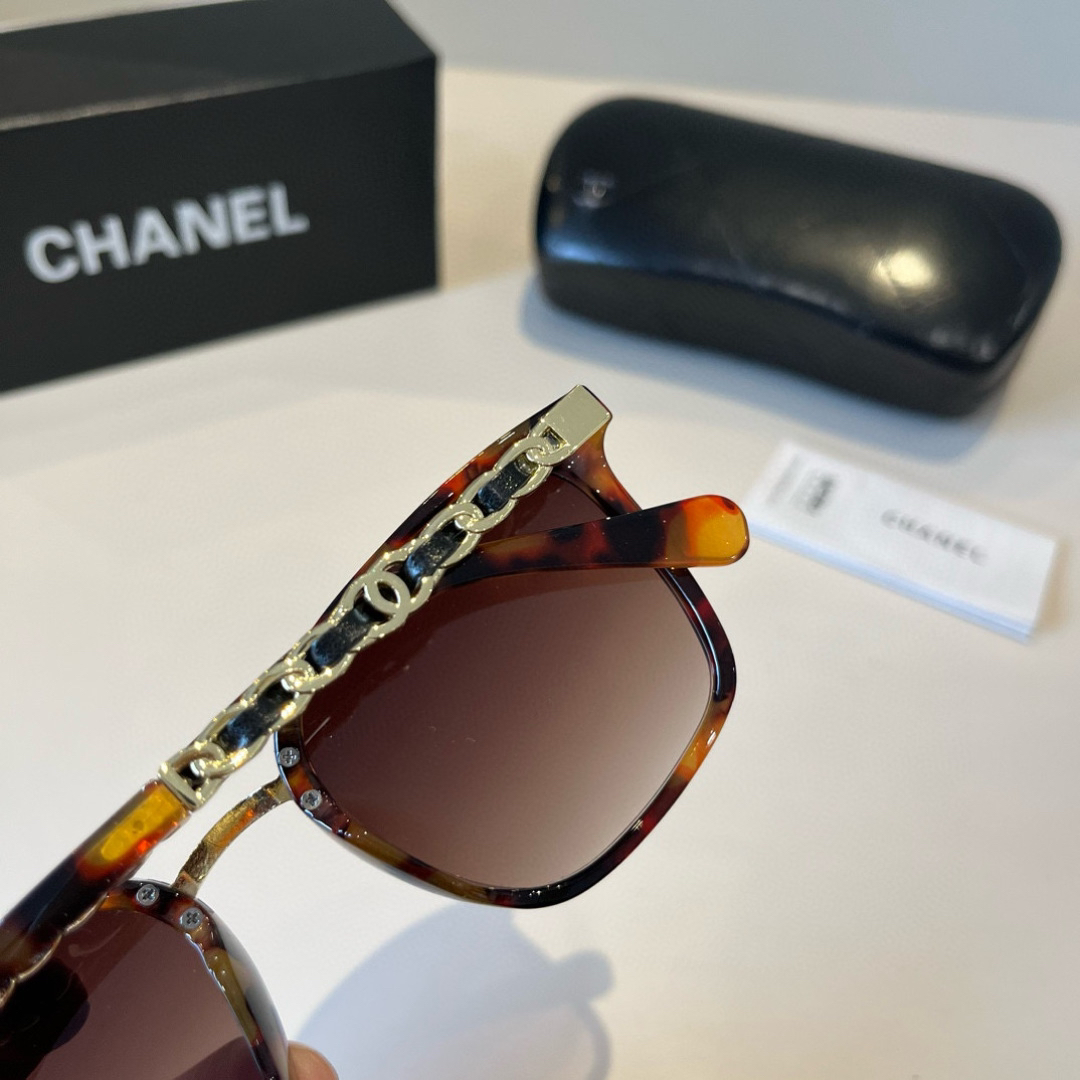 Chanel round frame sunglasses