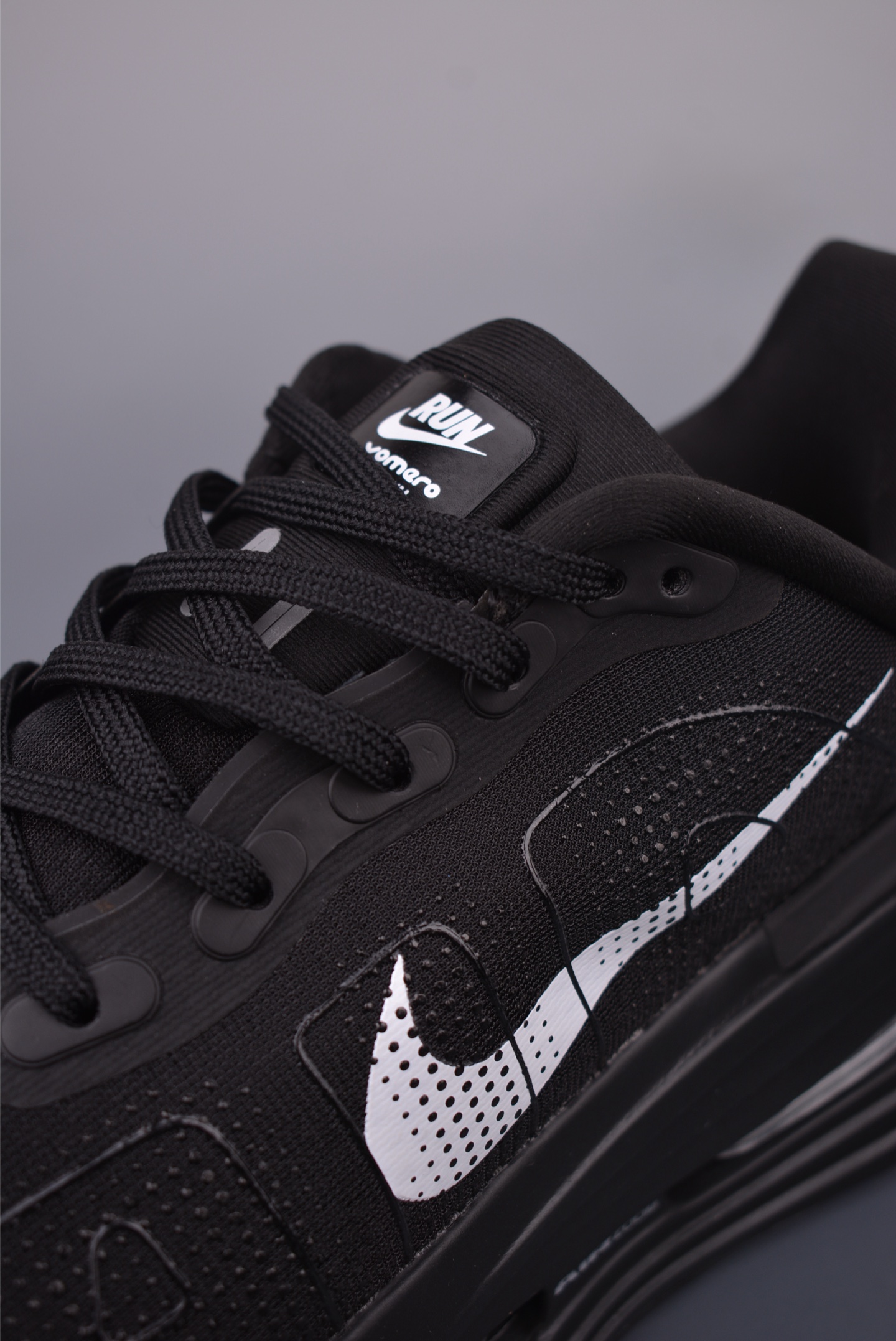 Nike Vomero Premium Air 