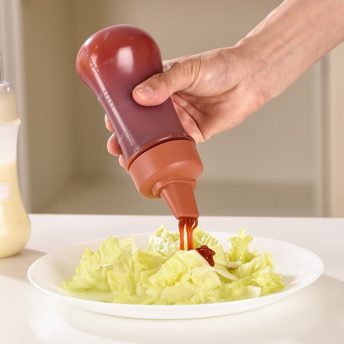 (🌲Early Christmas Sale- SAVE 48% OFF)Condiment squeeze spray bottle-BUY 2 GET 2 FRE NOW!