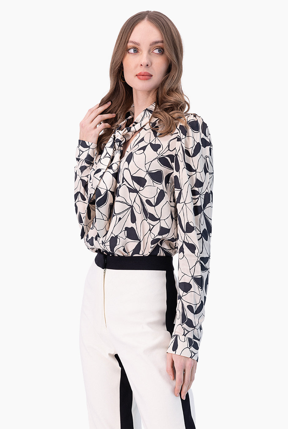 Blusa recta estampada y manga larga