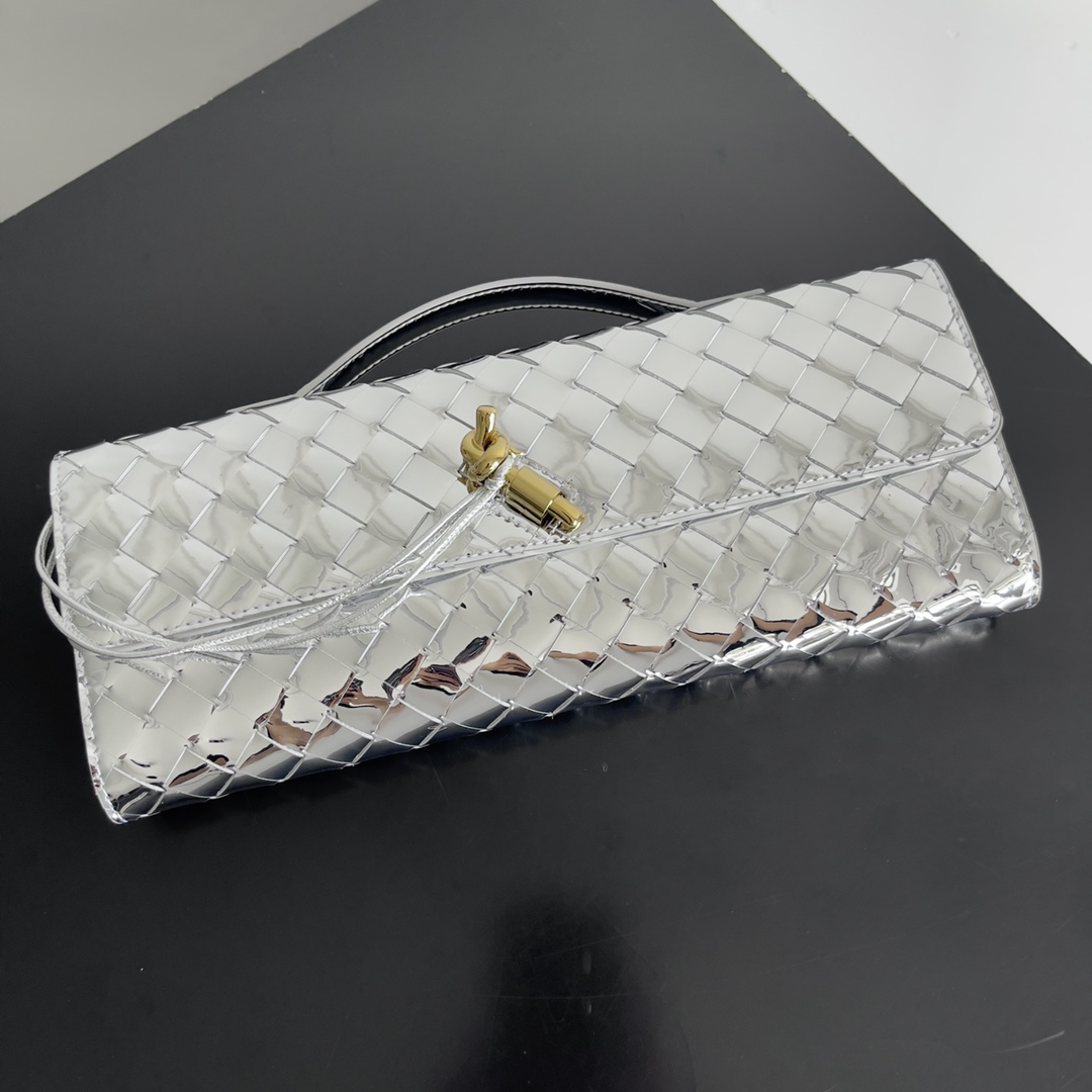 Bottega Veneta Andiamo Evening Clutch 741511