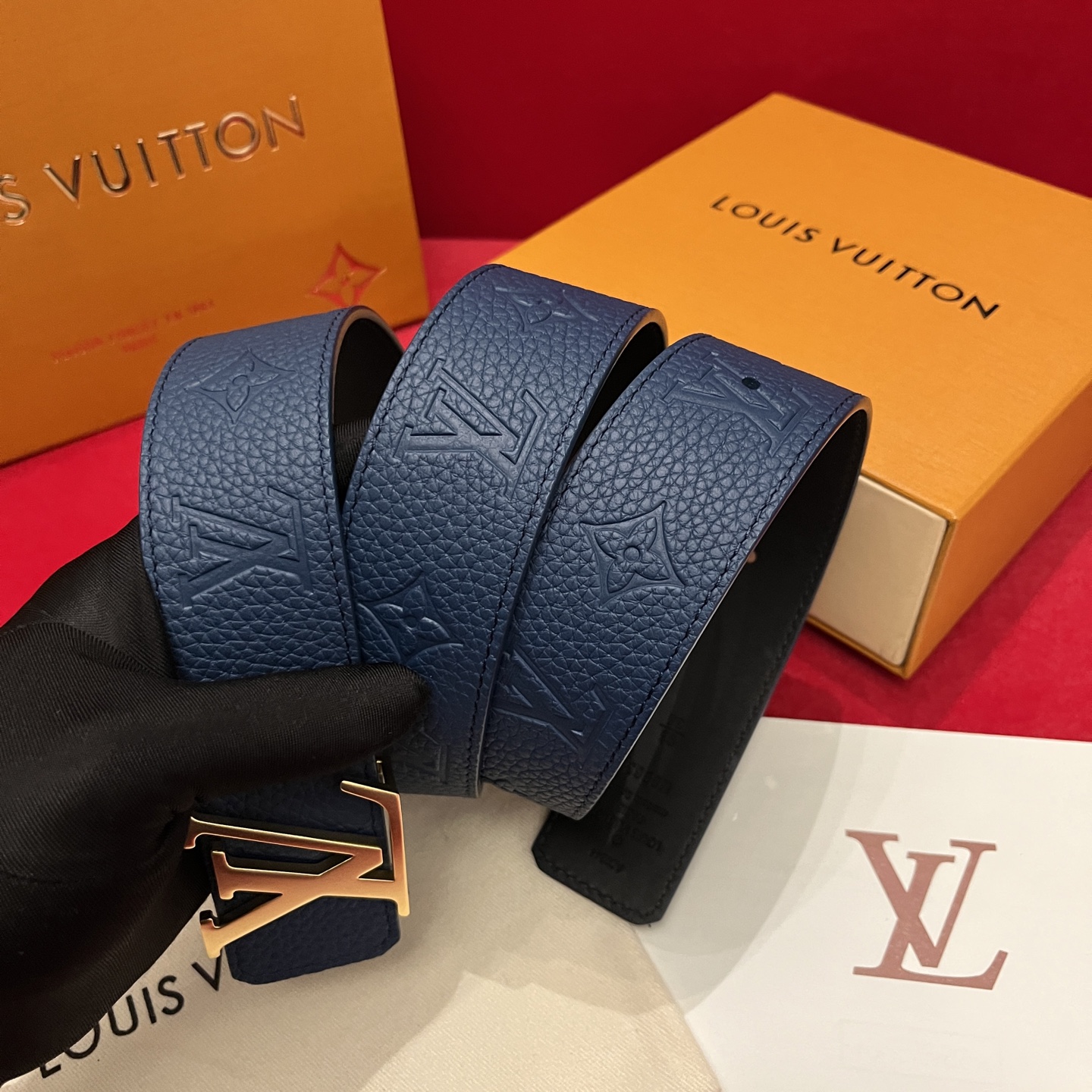 Louis Vuitton Litchi Embossed Cowhide Men's Belt, 4CM Width