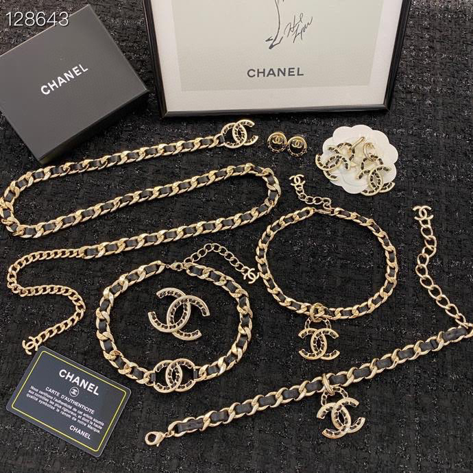 Chanel black leather gold waist chain
