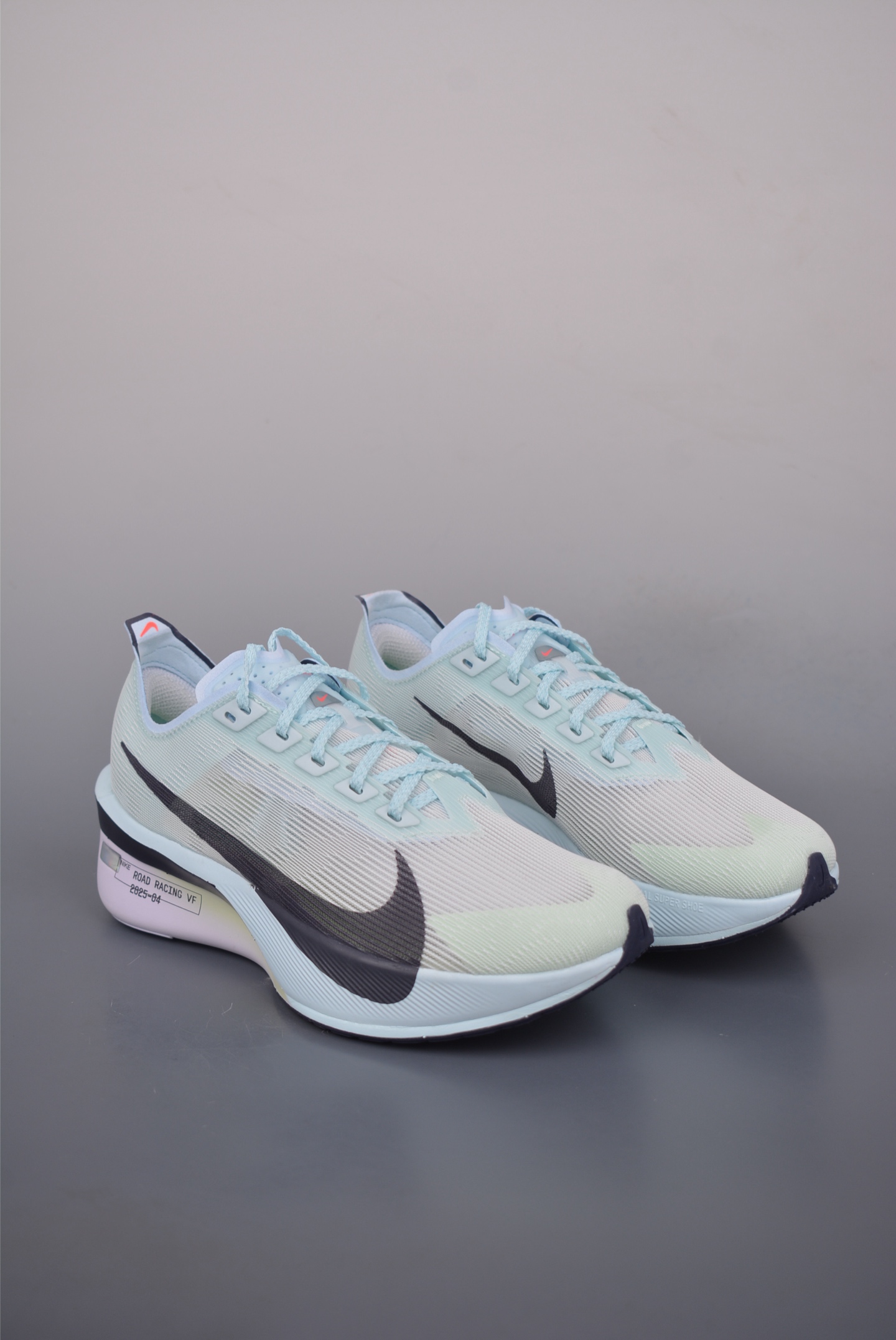 Nike ZoomX Vaporfly NEXT%4 