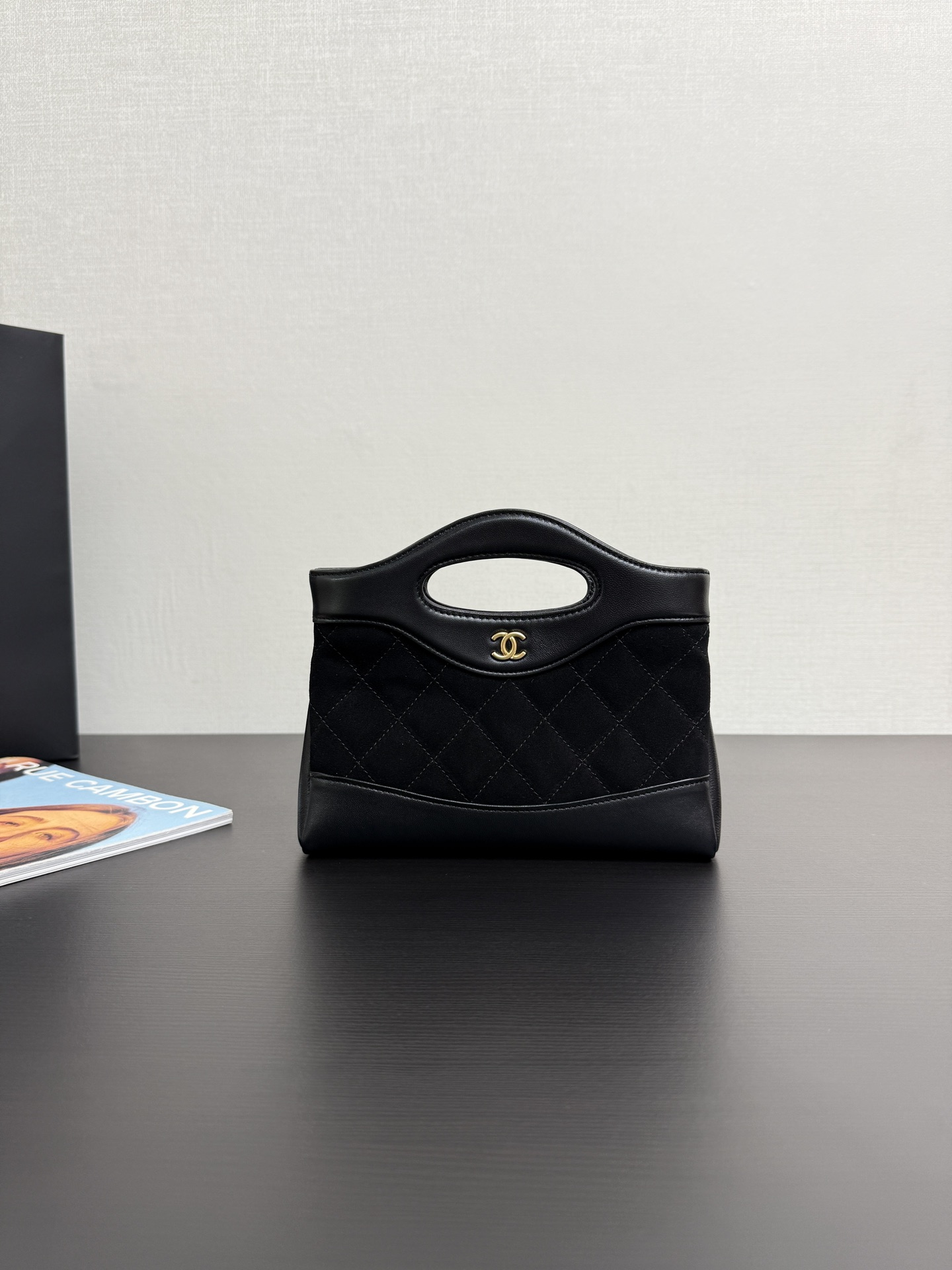 Chanel 25P 31 series bag mini 99339