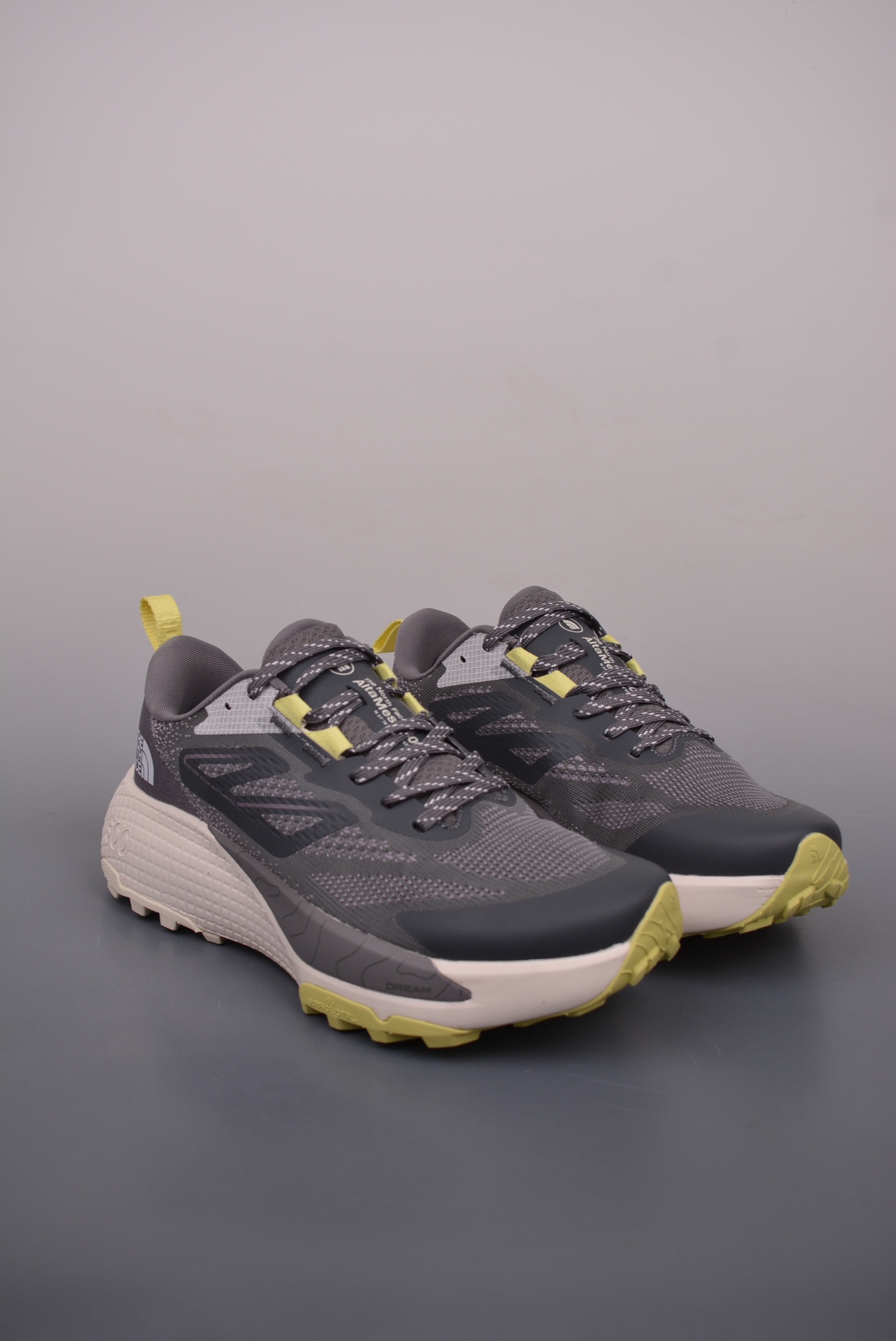The North Face Altamesa 500 sneakers dark gray and yellow NF0A83N35II