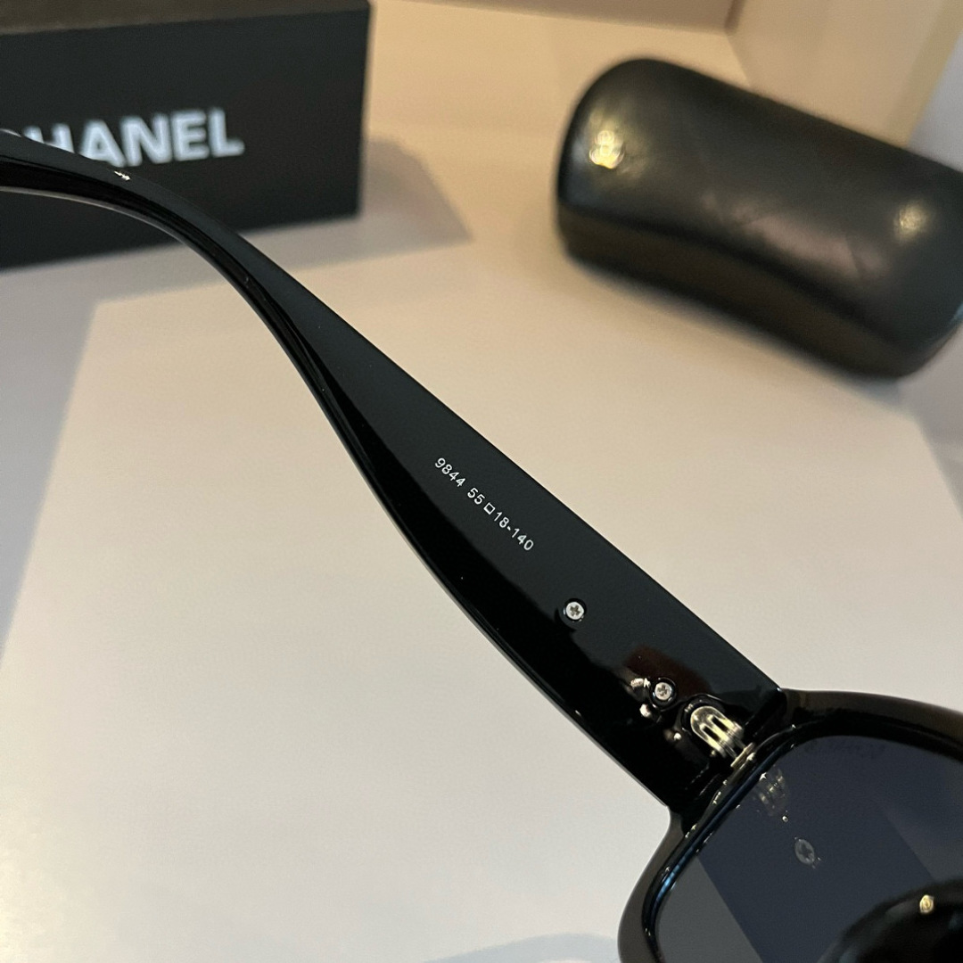 Chanel round frame sunglasses