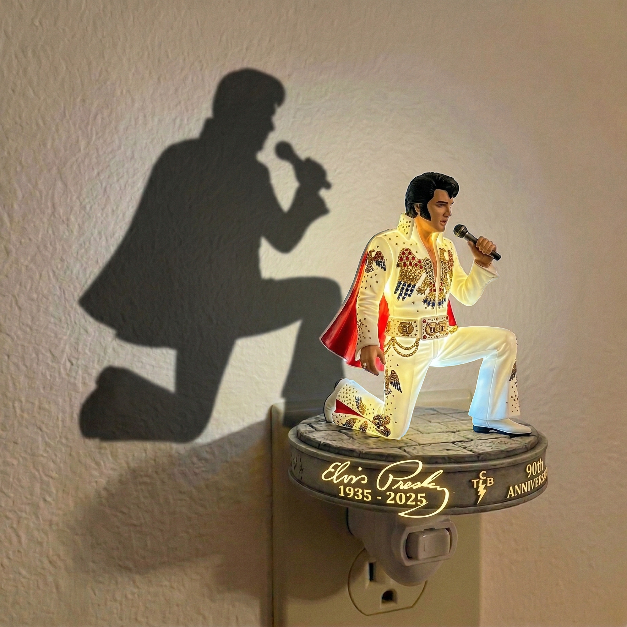 🎸 The King Lives! Elvis 90th Anniversary Night Light!