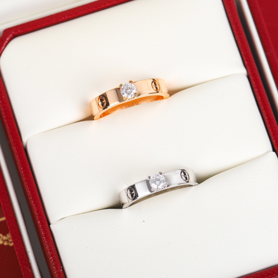 Cartier classic love screw ring