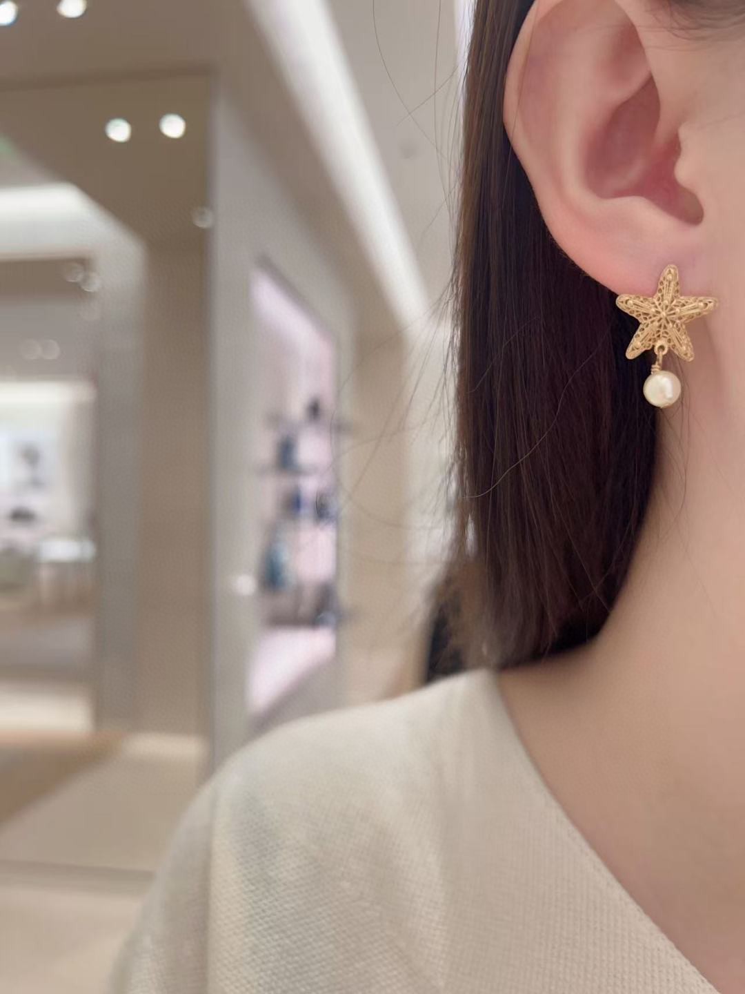 Dior Shell Starfish CD Pearl Asymmetrical Earrings